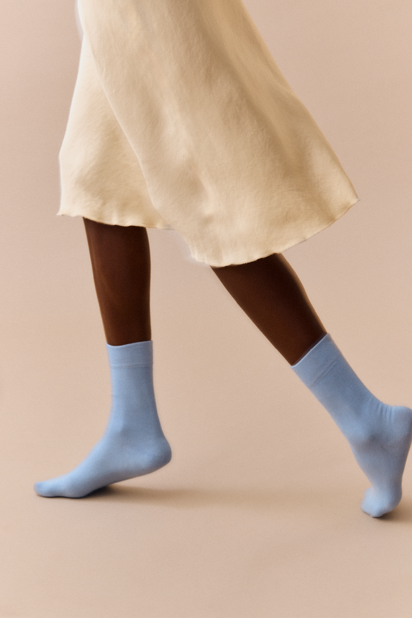 Person wearing Morning Blue Bamboo Socks