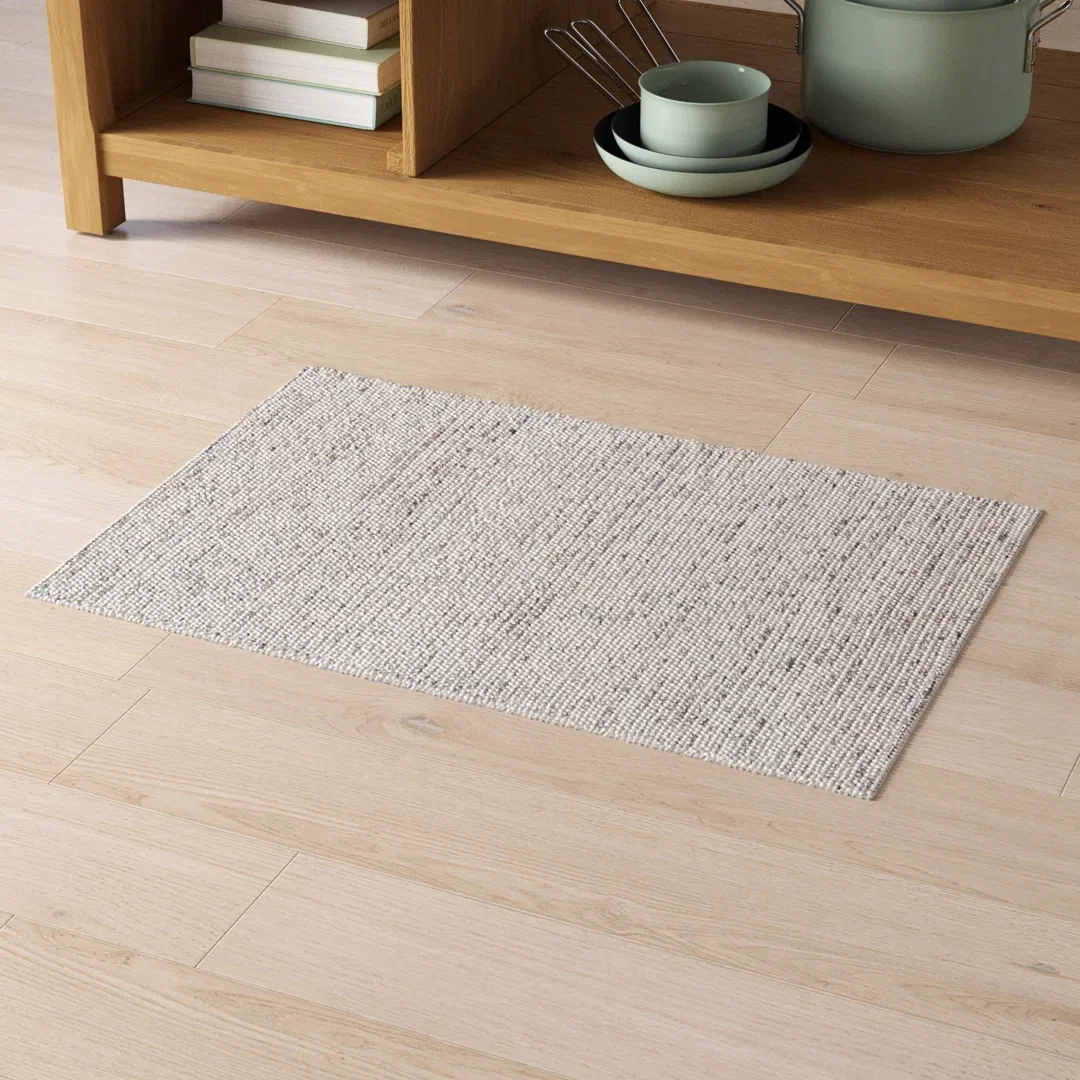 Amalda Handmade Wool Ivory Area Rug