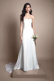 Sweetheart Satin Wedding Dress With Puddle