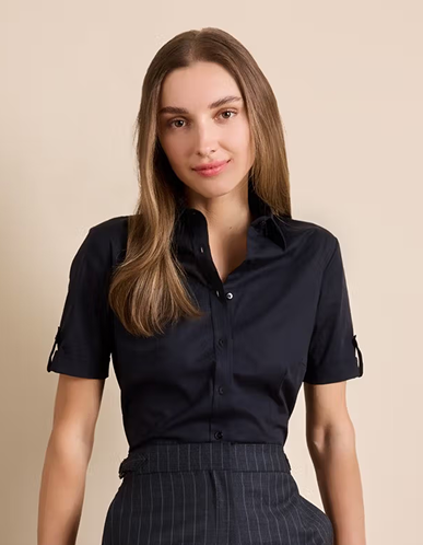 Fitted Black Shirt – Short Sleeve