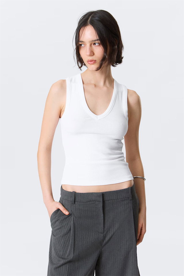 RIBBED V-NECK TANK TOP