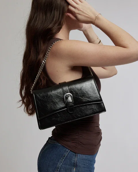 Image of Black Alana Chain Shoulder