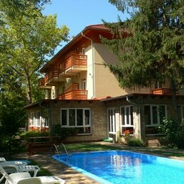 Kikapcsolódás Balatonföldváron!