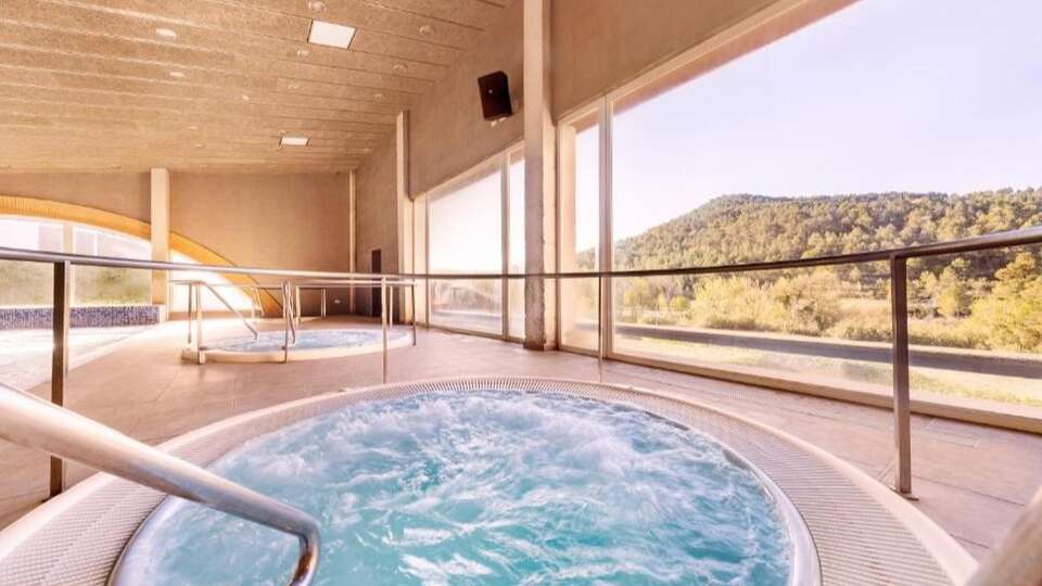 Escapada Balneario en plena naturaleza con desayuno y circuito termal