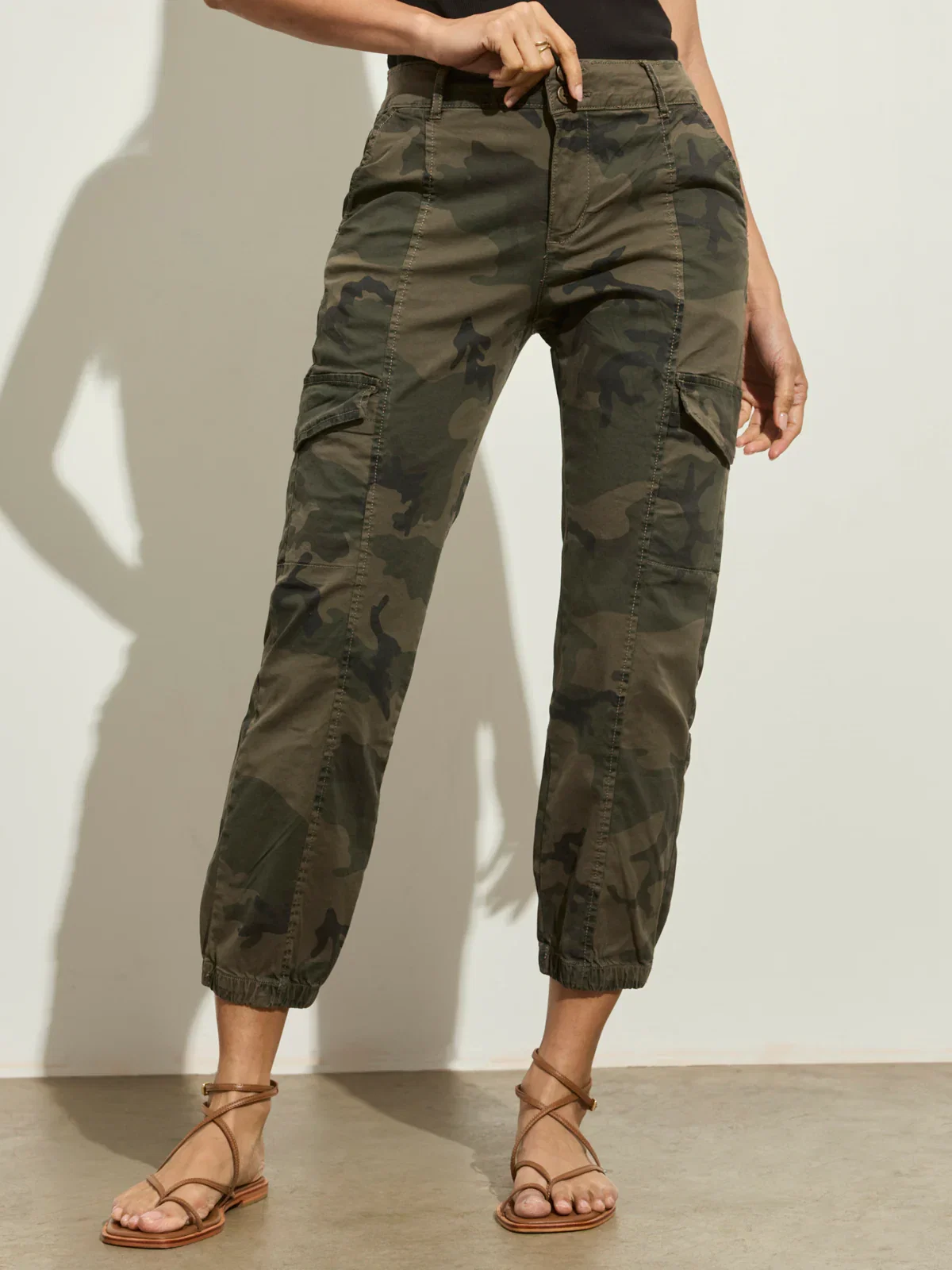 Image of Rebel Standard Rise Pant Hiker Camo