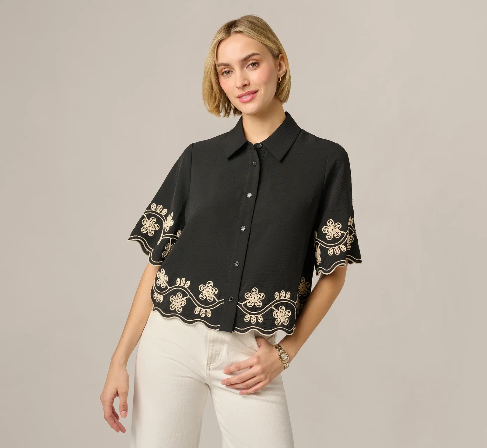 Image of Short Sleeve Scalloped Floral Embroidery Blouse In Black Ivory