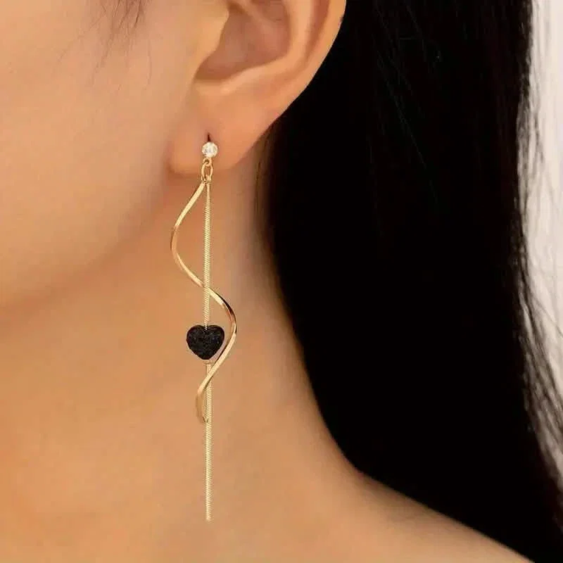 Image of 18K Gold Spiral Lines Heart Design Dangle Earrings