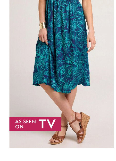 Crinkle Texture Midi Dress by Isle