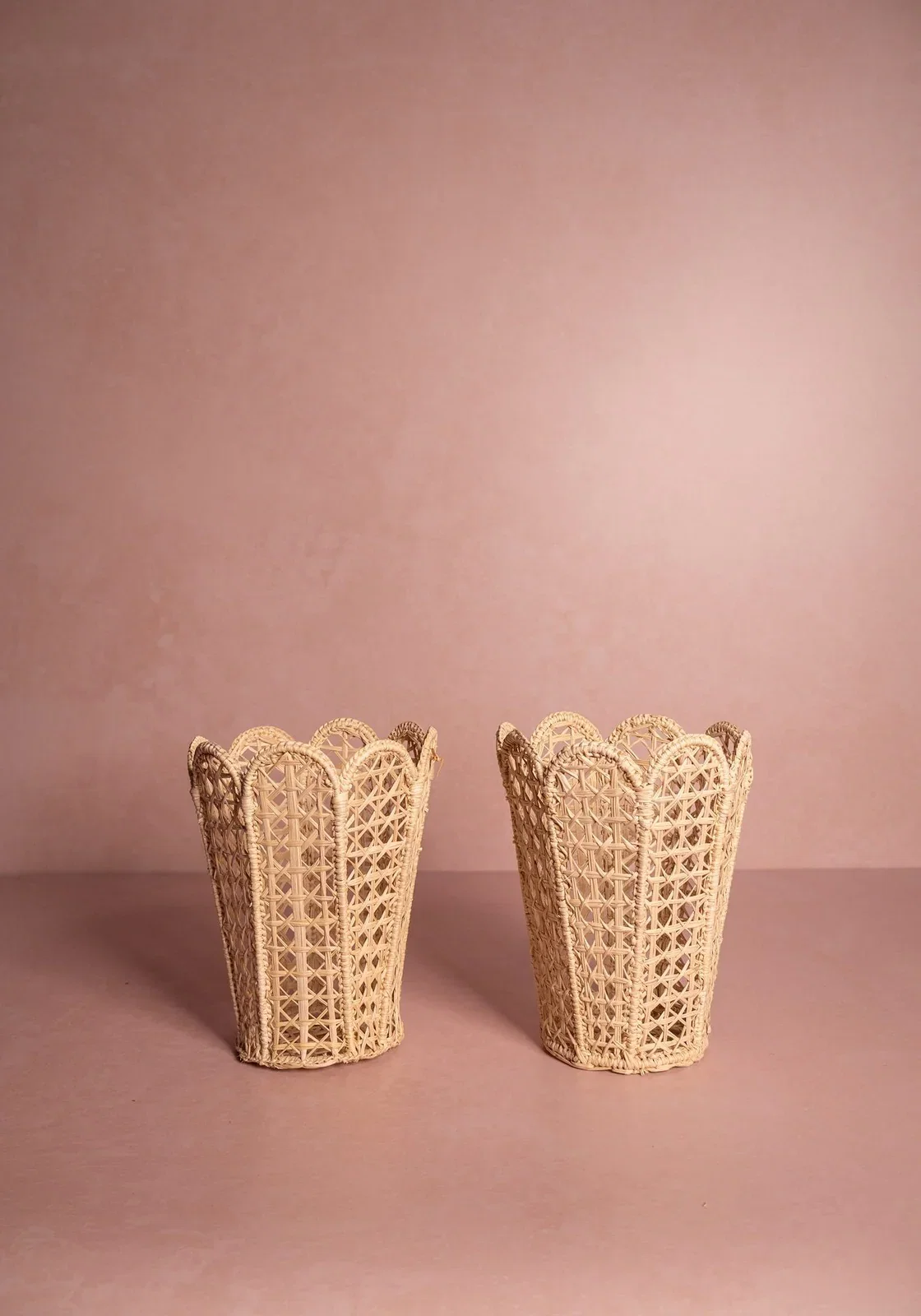 Image of Atlántico Iraca Scallop Vase, Natural