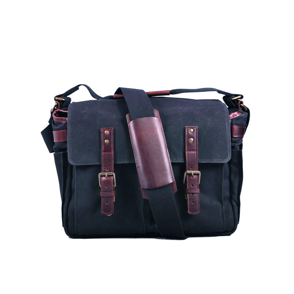 The Astoria Black Canvas