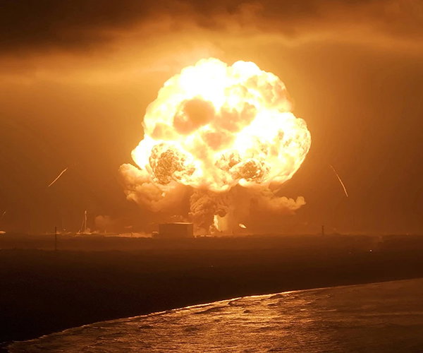 Blue Origin's New Glenn rocket exploded, sending out large fireballs on the Cape Canaveral launchpad.