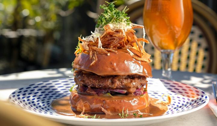 Gourmet Bøfsandwich hos Frederiksberg Rådhuskælder