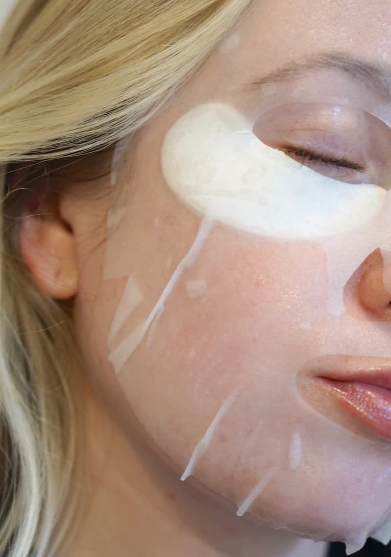 BEAUTYPRO Vitamin C Sheet Mask lifestyle