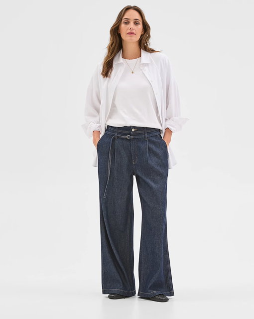 Belted slouch denim jeans