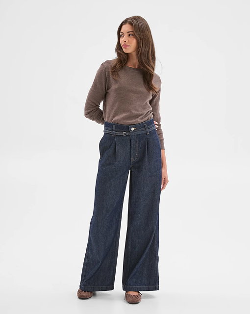Petites belted slouch denim jeans