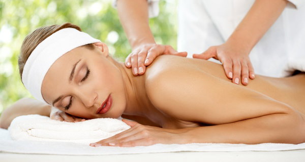 Up to 81% Off on Online Massage Course at Peach Academy