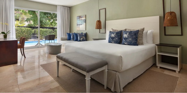 Sun Club Junior Suite Swim Out