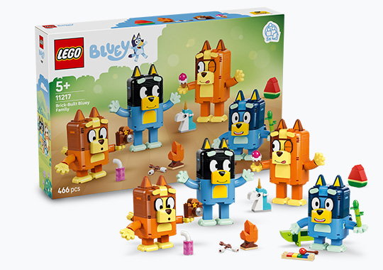 LEGO Bluey 11217 Brick-Built Bluey Family Set