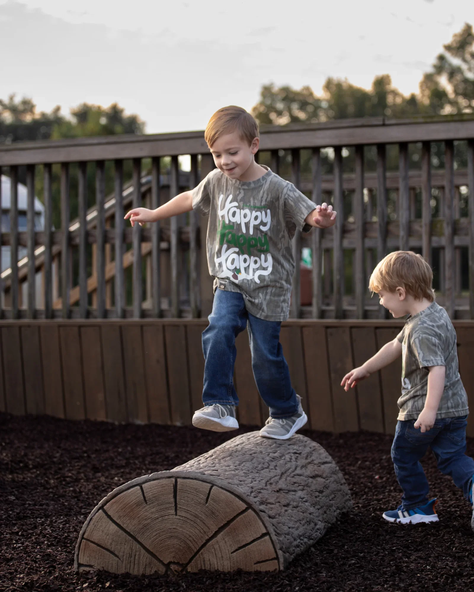 Image of Duck Commander Mossy Oak Bottomland Toddler/Youth Happy Tee