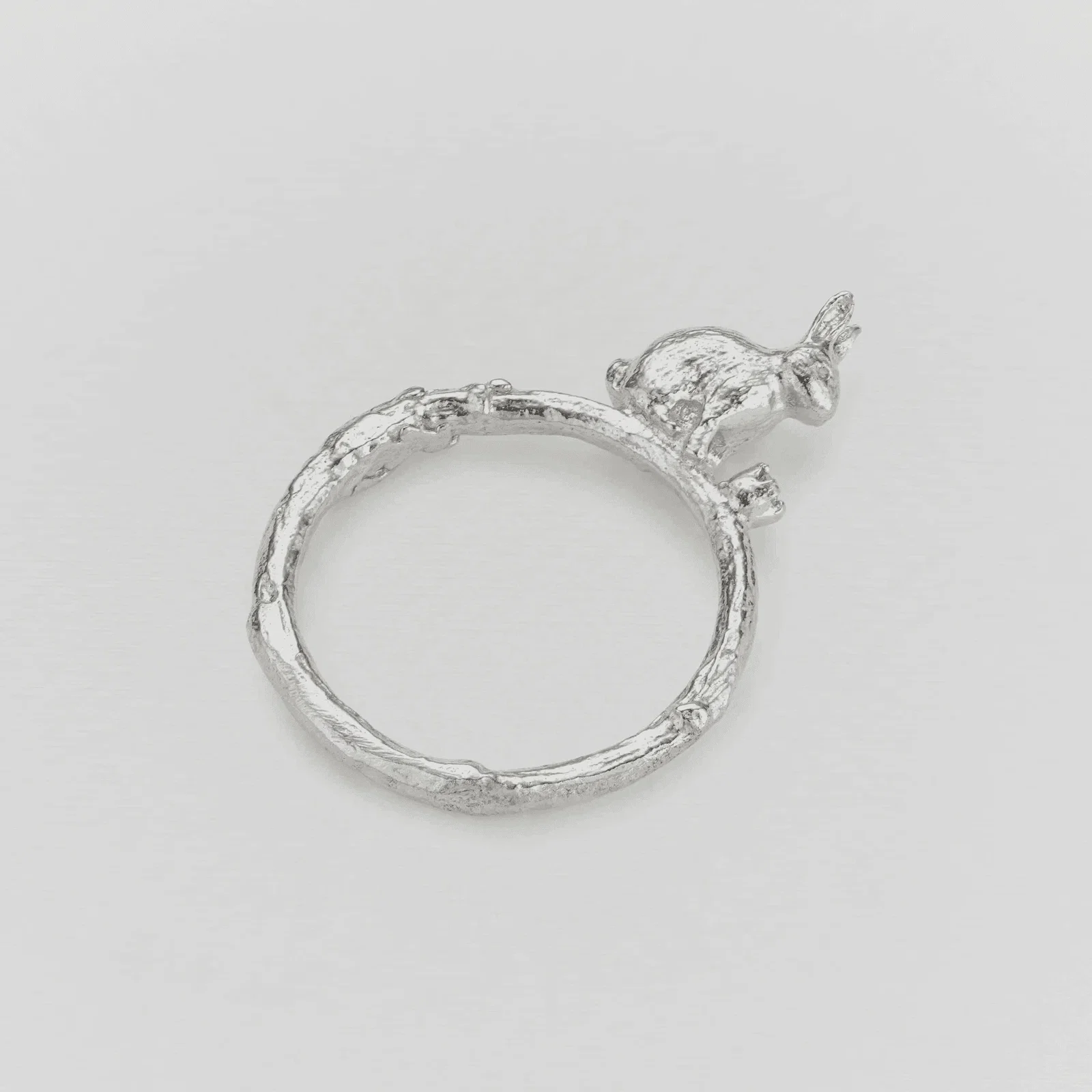 Sitting Bunny Ring With Set Diamond
