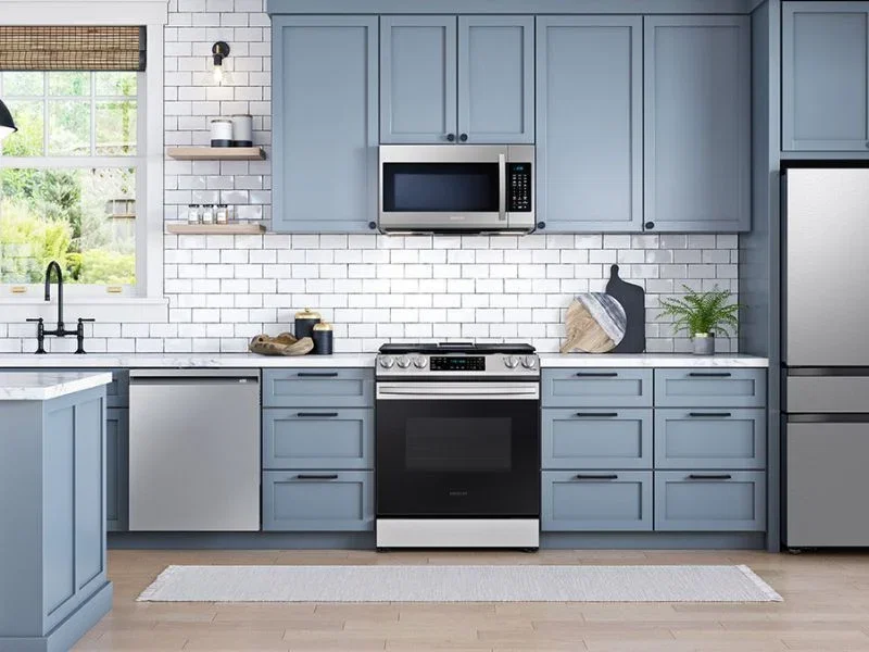 Lowe's lifestyle image