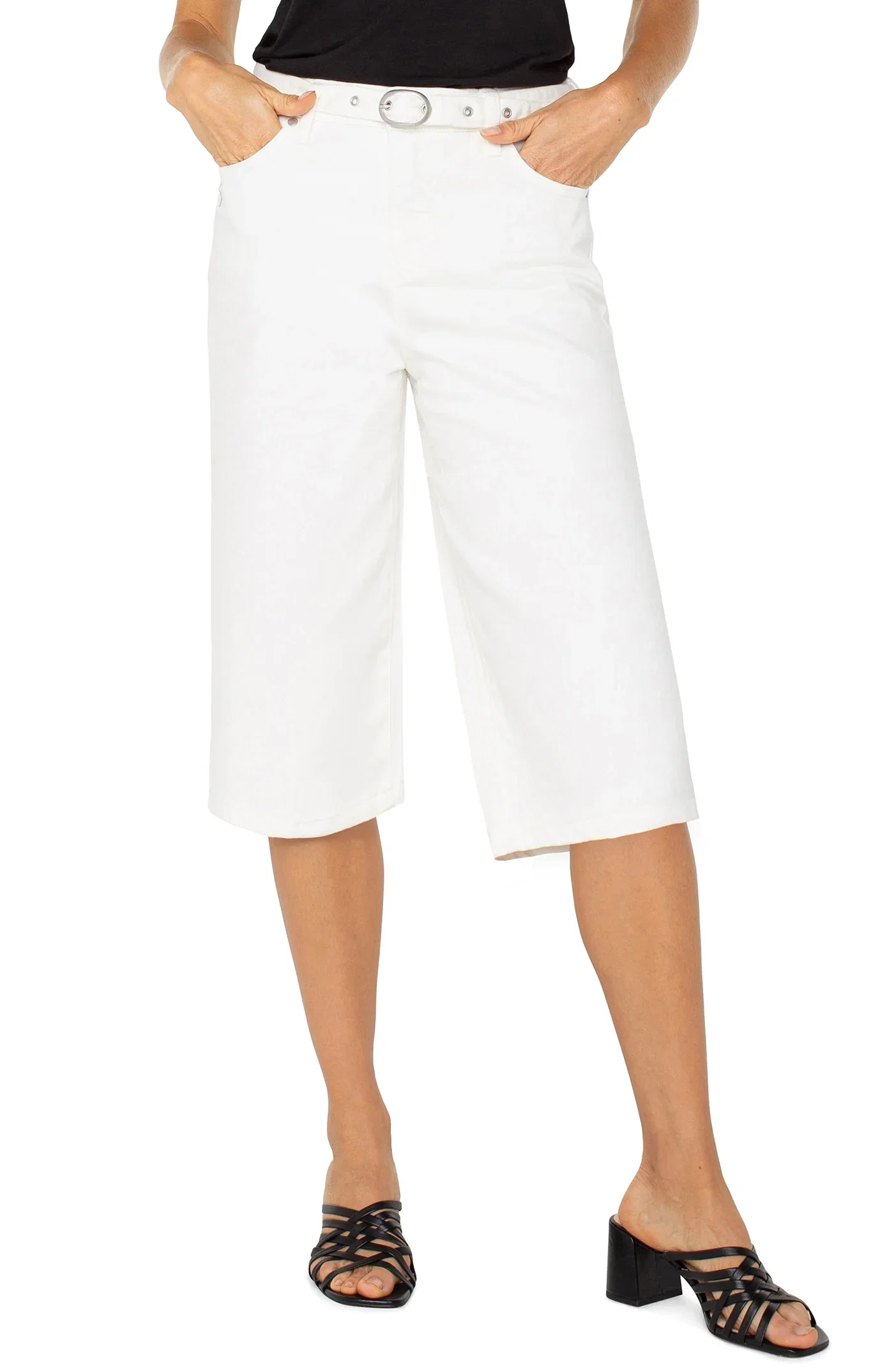 Image of YACHT PANT WITH SELF BELT