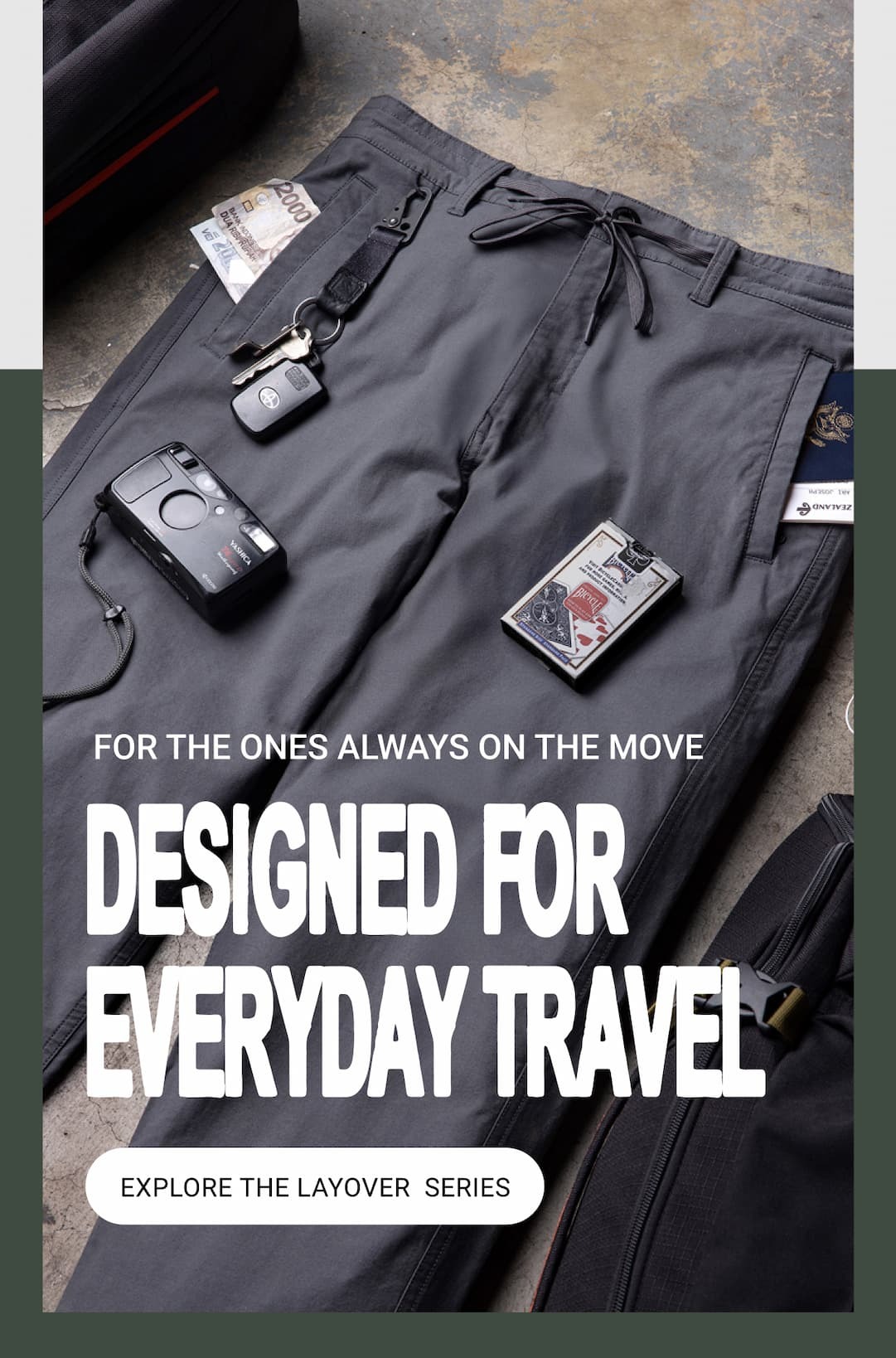 Secure storage for your essentials Roark’s signature drop pocket, offering secure storage for your essentials. The drawstring waistband and flat-felled seam construction ensure a durable, comfortable fit.