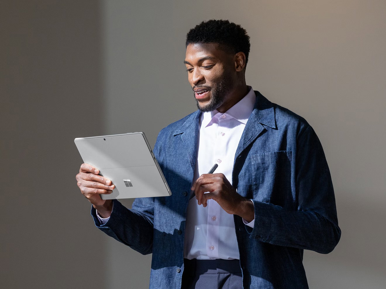Surface Pro for Business, 13-inch (12ᵗʰ Edition) | Intel.