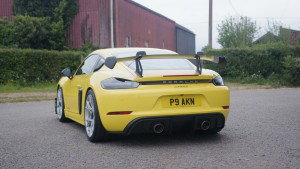 Akins GT4 RS.