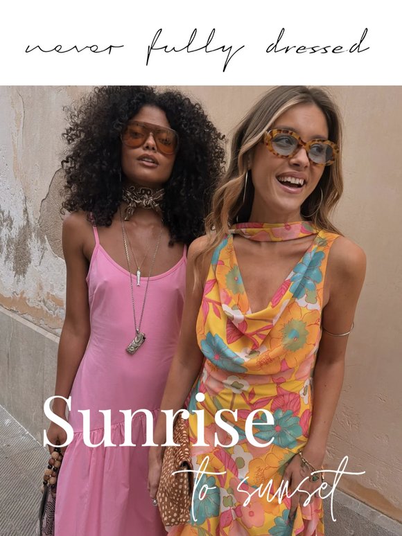 Dresses For Sunsets 🌞
