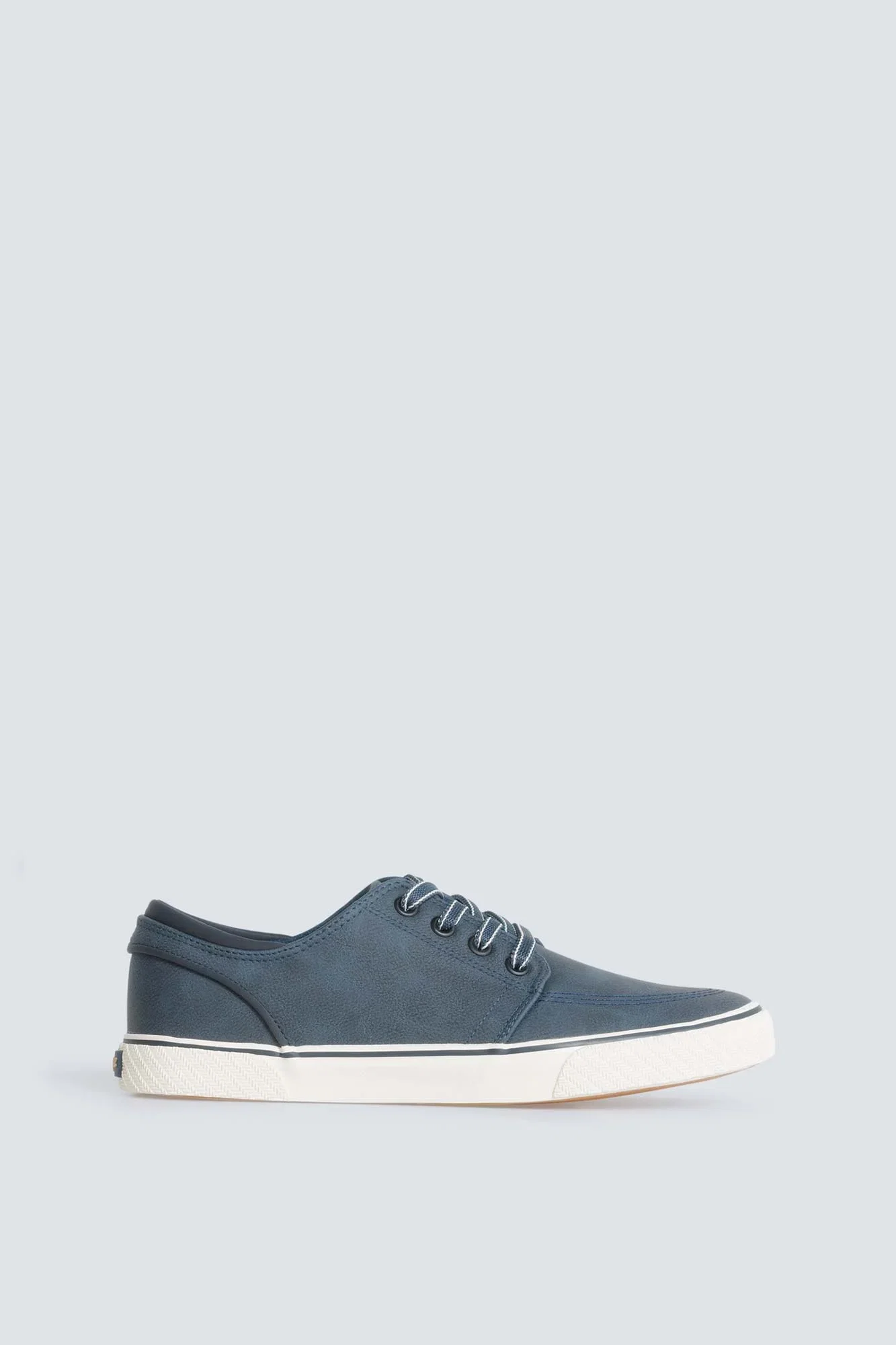 Zapatilla icónica efecto piel