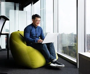 image-person-laptop-bean-bag