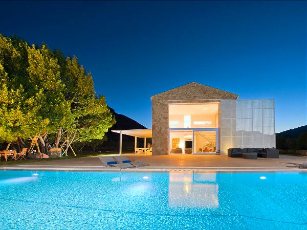 Ermite del Carmen - old converted chapel and huge private pool