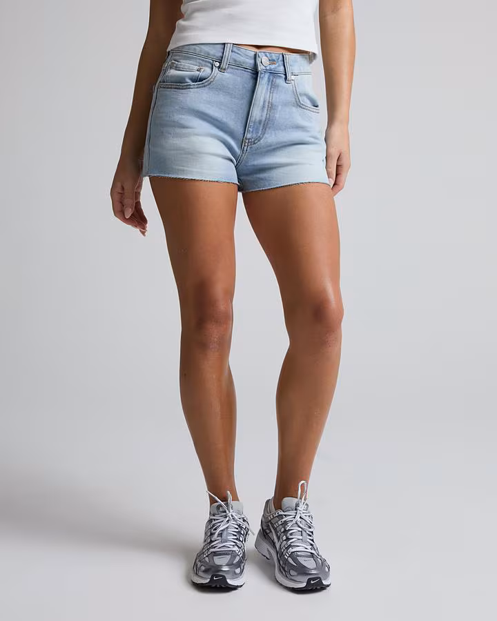 Dripmade Womens Gianna Mid Rise Denim Short