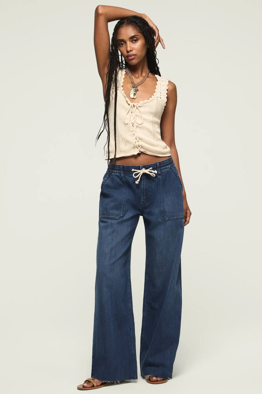 Image of Lucky Brand Patch Pocket Pull On Wide Leg - Women's Pants Denim Wide Leg Jeans in Im The One Wash