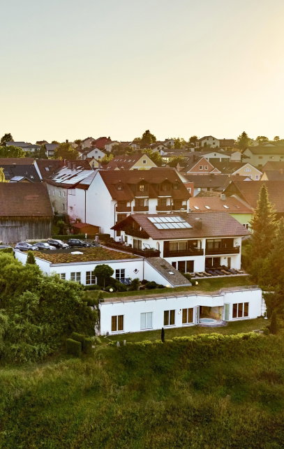 Hotel im Ort im Grünen