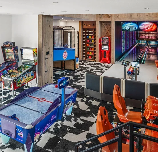 Reunion-Resort-7600-game-room