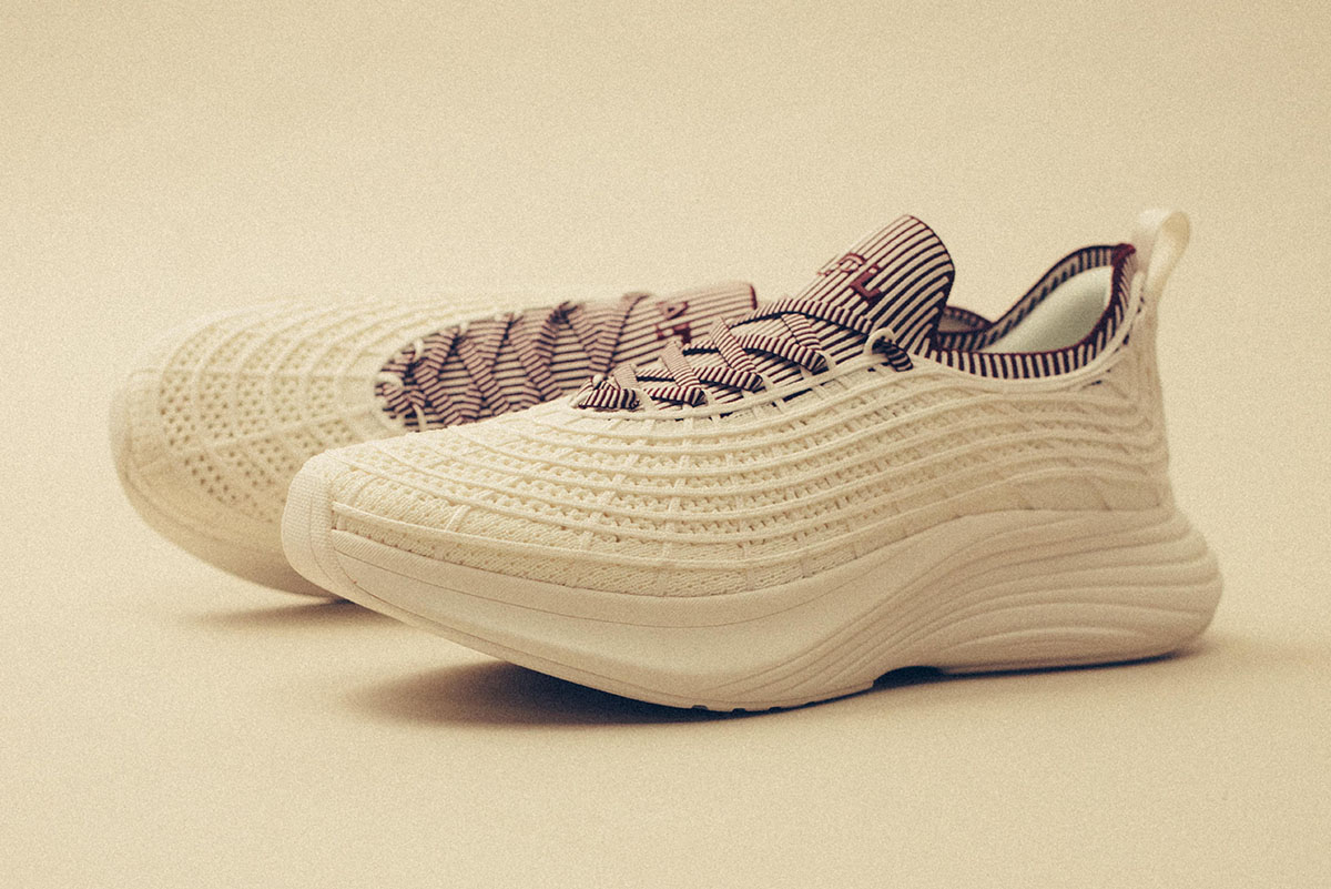 Zipline in Ivory / Burgundy / Ribbed