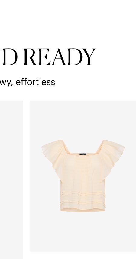Weekend Ready - Feminine, flowy, effortless. Featuring the Oaks Top in Light Peach.