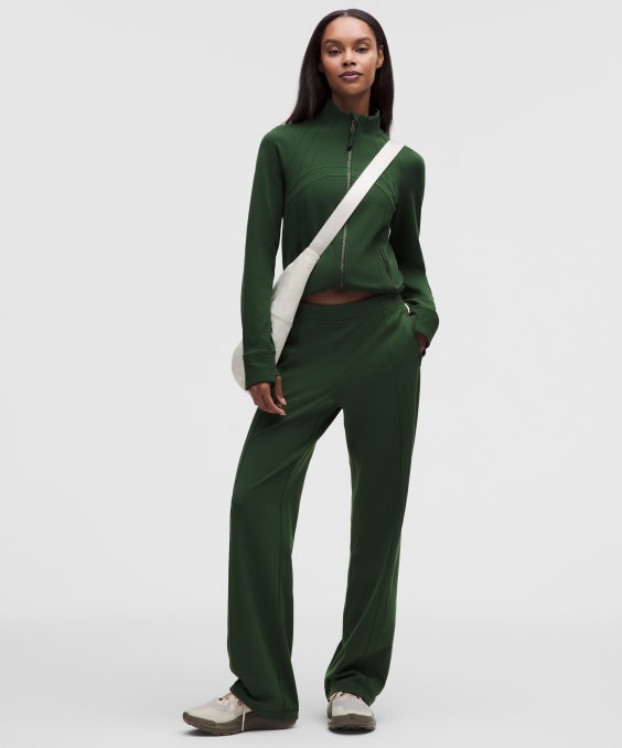 Define Mid-Rise Track Pant
Luon