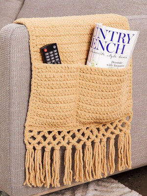 Free Hide-Away Crochet Sofa Caddy Pattern