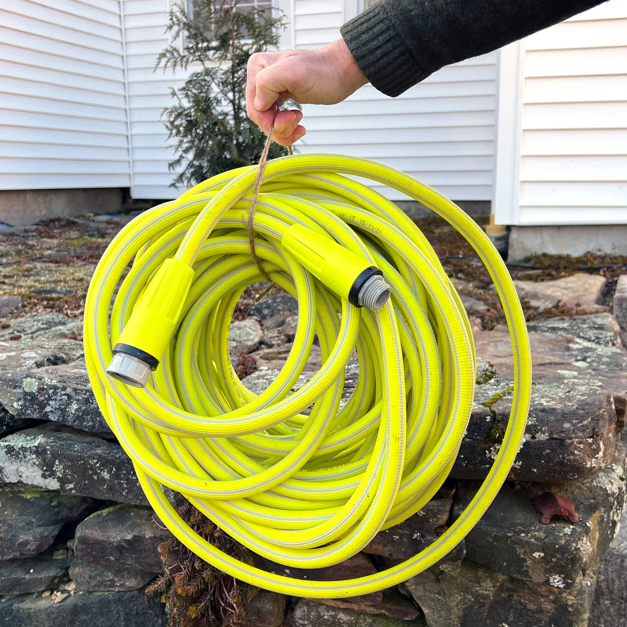 Image of Ultra Tough 100' Hose Weighs Just 5 Pounds