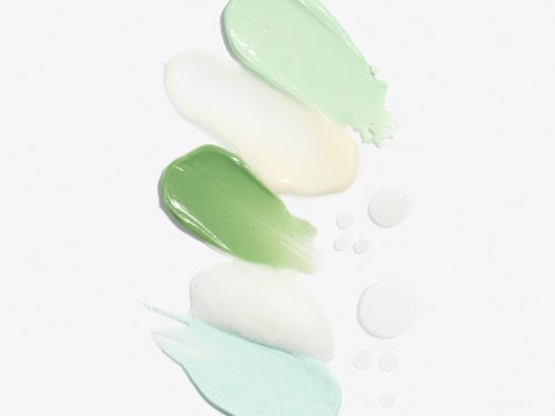 Discover the science behind the clarifying range - learn more about the LaB6 skin clearing complex