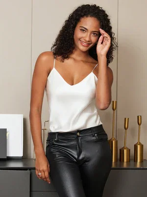 Image of Zuivere Zijde Spaghetti Strap Camisoles