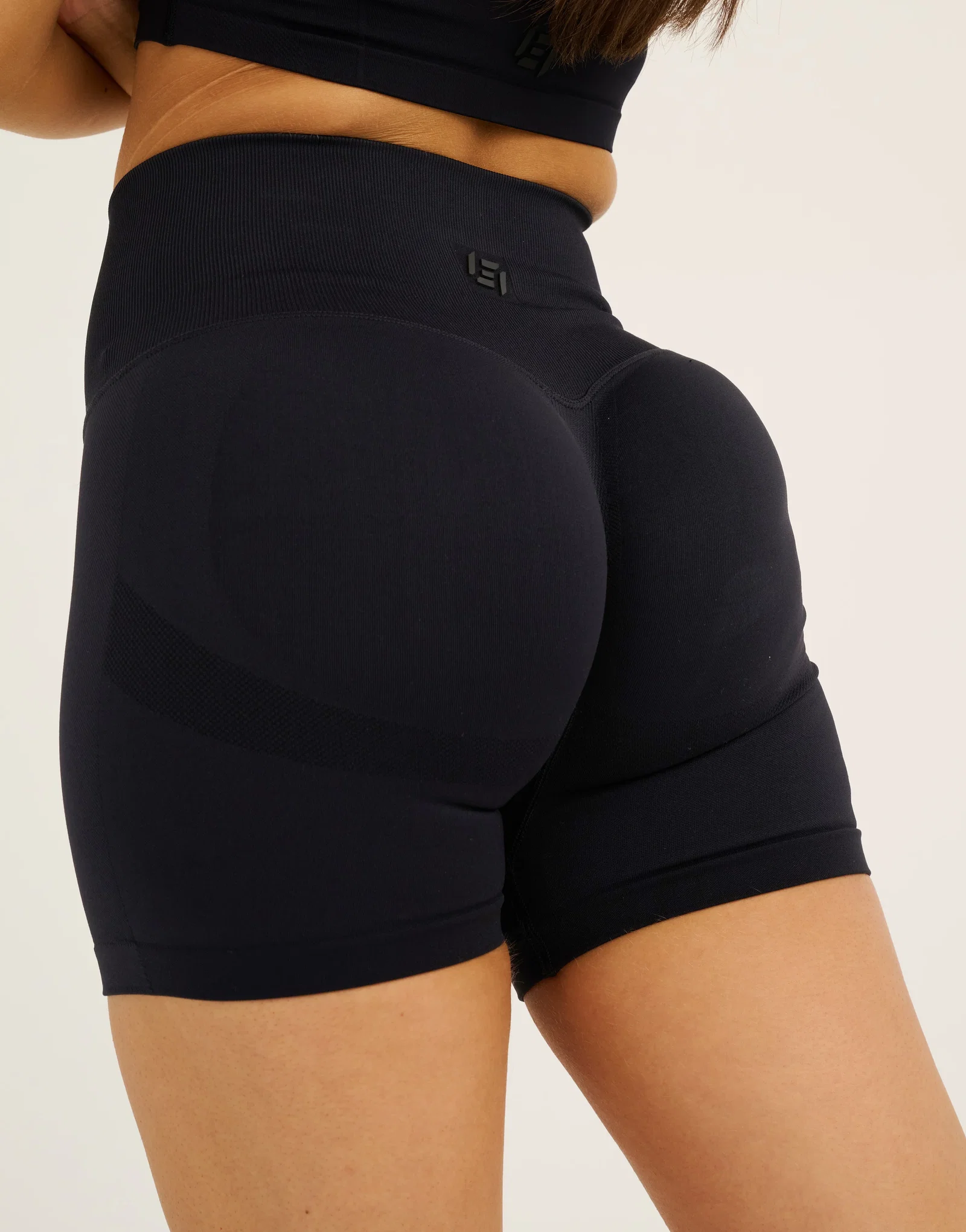 Image of Pulse Invisible Scrunch Shorts - Black