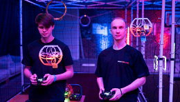 Пилотирование дронов в центре Drontech.club