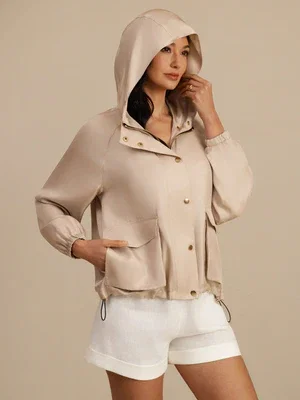 Image of Zuivere Zijde Dames Capuchonjas Met Grote Klepzakken