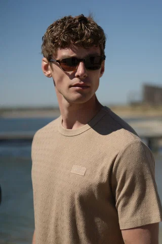TIM 1566117 Almond