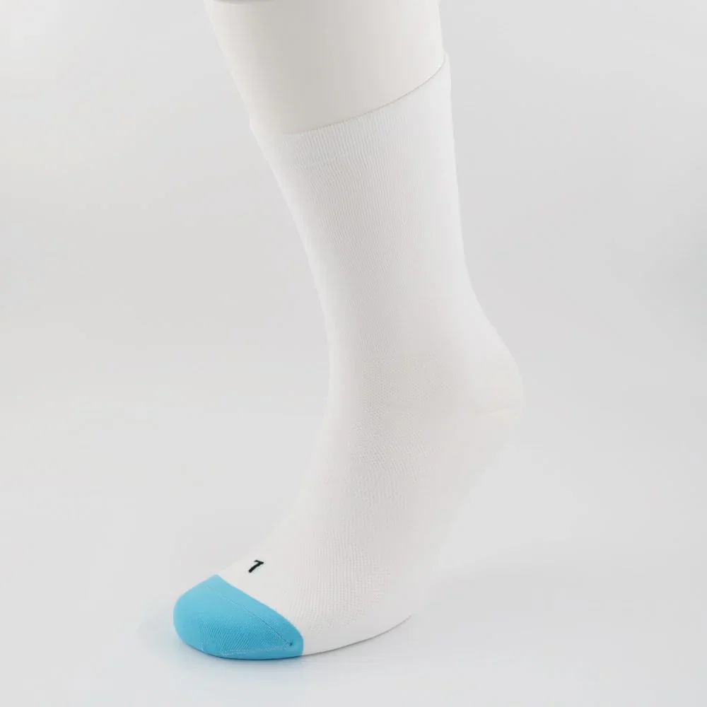 Image of Veto Aero Socks - Ultimate White