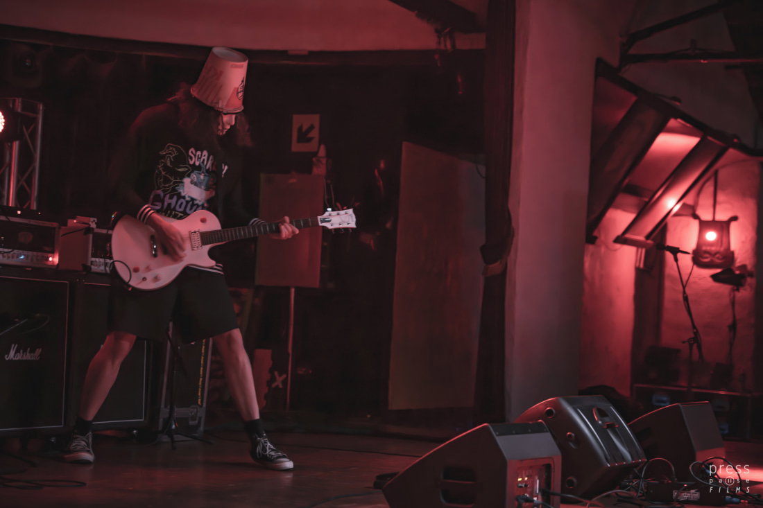 Buckethead
